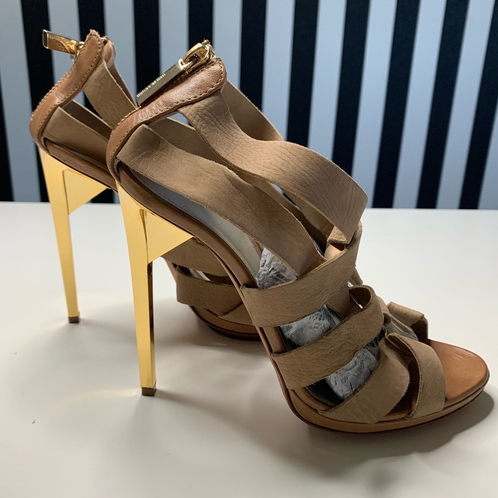 Never work Herve Leger suede Sandle Pump